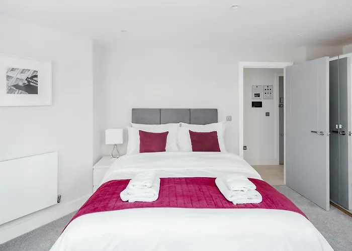 Roomspace Serviced Apartments- Walpole Court