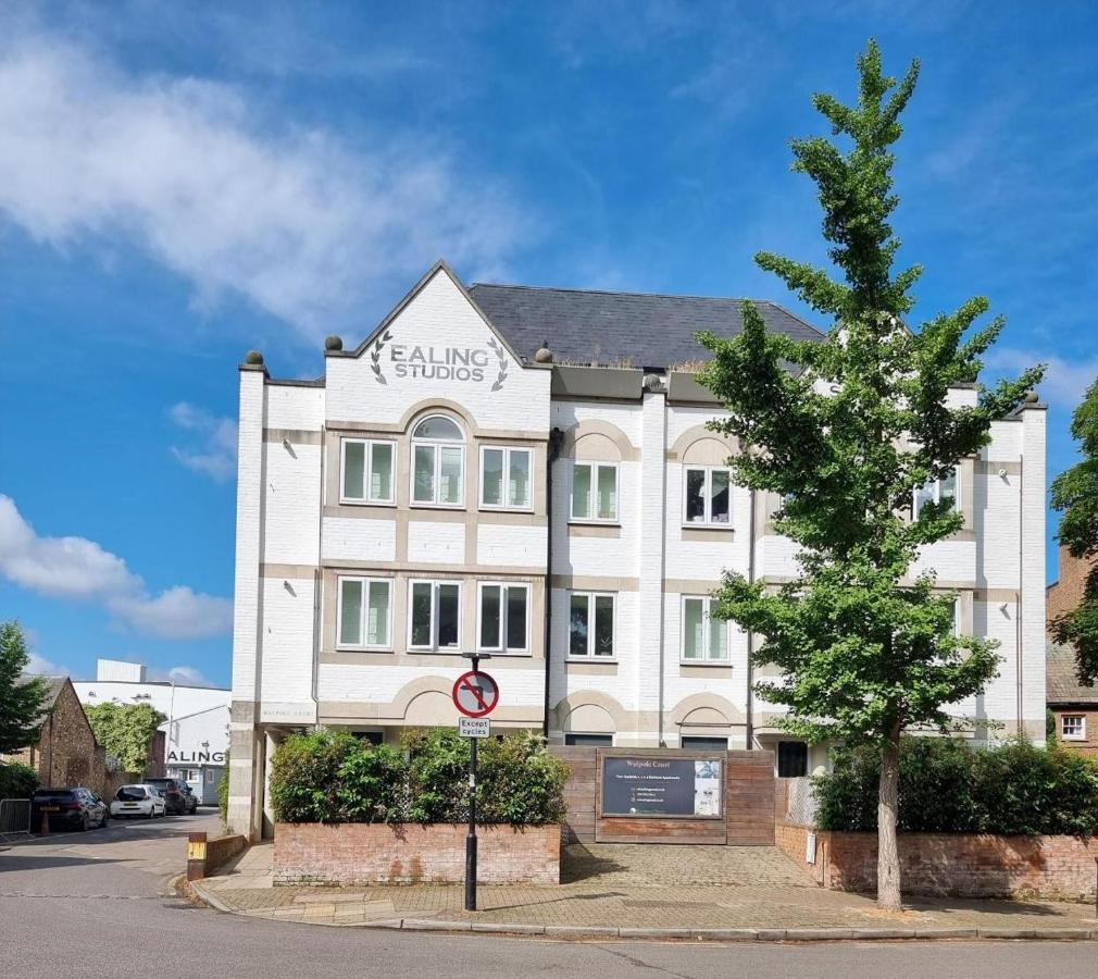 Apartment Roomspace Serviced Apartments- Walpole Court