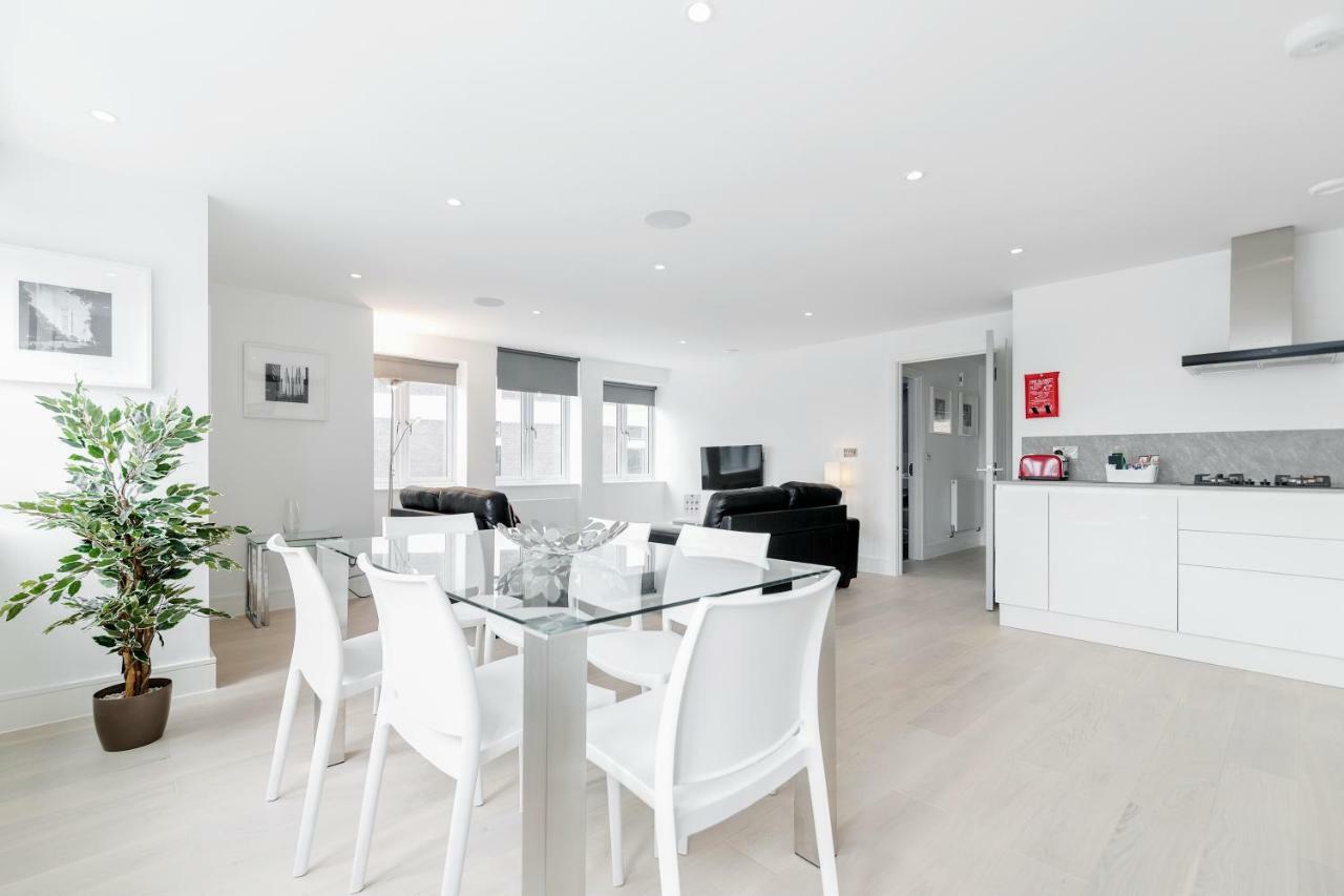 Roomspace Serviced Apartments- Walpole Court Ealing
